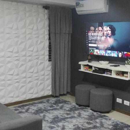 Ferienwohnung Apartamento Entero Centrico Y Confortable Santa Cruz de La Sierra Exterior foto